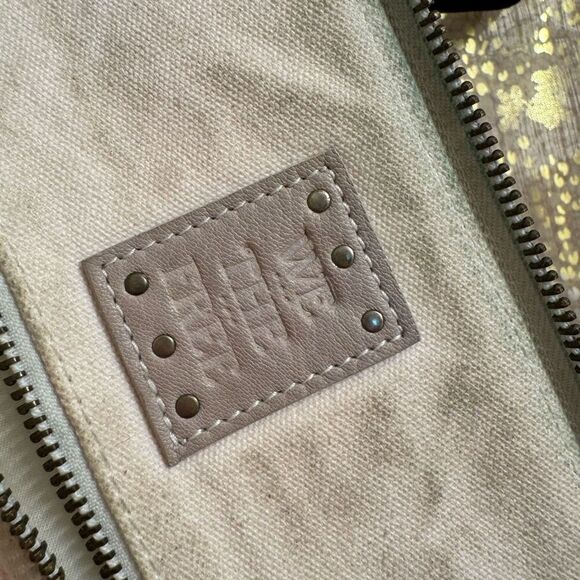 Free People Taupe Leather Canvas Boho Zip Wristlet Wallet Used - Picture 6 of 9